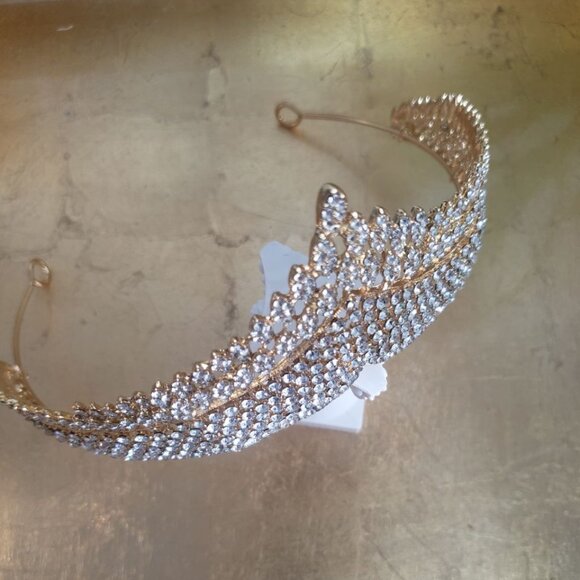 NEW Ambrosia Gold colored Tiara with silver clear rhinestones - Picture 8 of 9